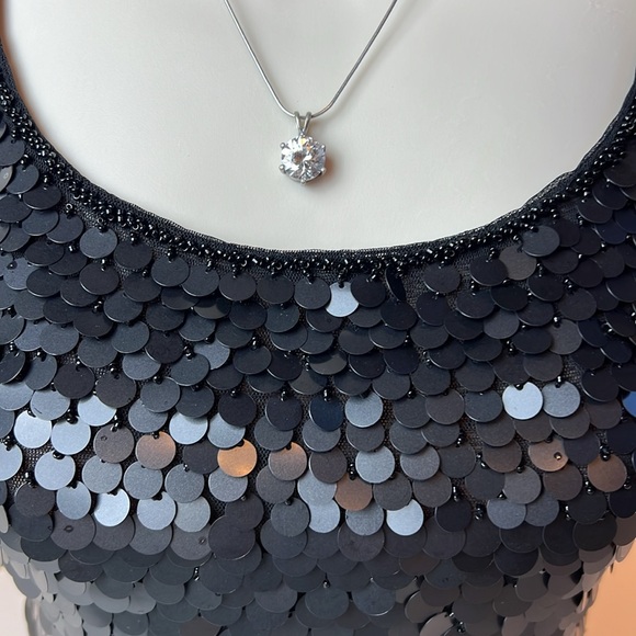 🖤SHE’S BLACK LARGE SEQUIN & BEADS ADJUSTABLE SPAGHETTI STRAP SPARKLY TOP SMALL - Picture 8 of 16